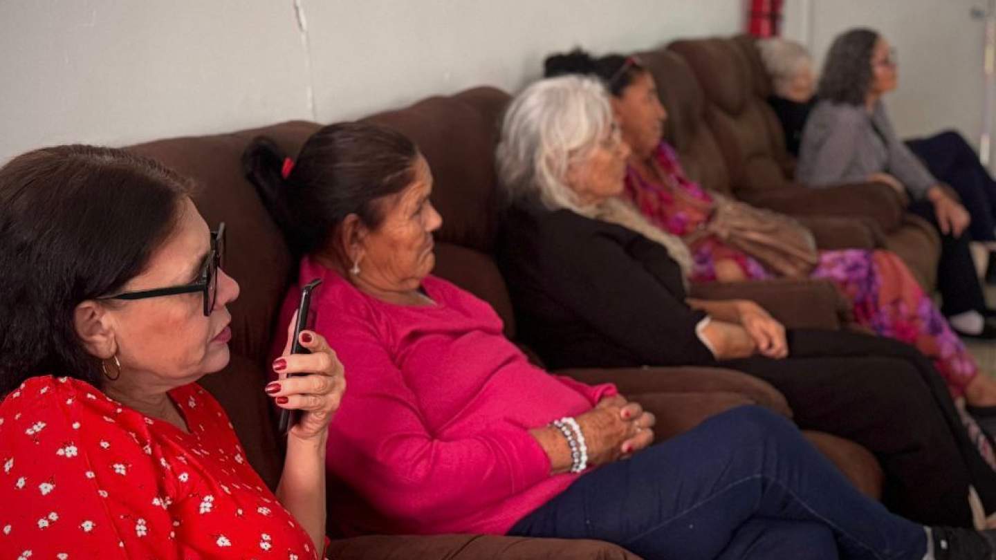Personas adultas mayores de ISAAM reciben pláticas jurídicas informativas sobre sus derechos